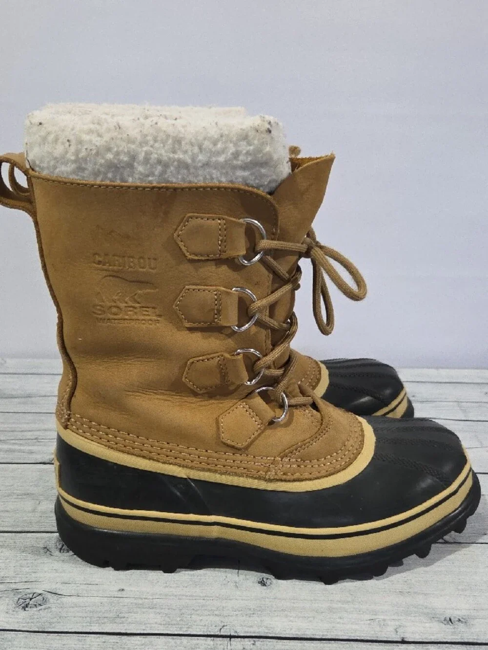 Sorel Caribou Tan and Black Insulated Waterproof Lace-Up Snow Boots Size 8